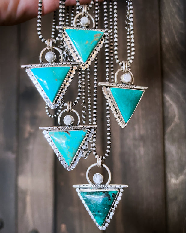 Triangle turquoise & howlite necklace in silver