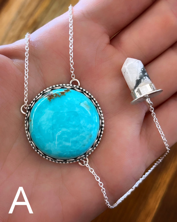 Turquoise & howlite lariat necklace in silver