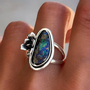 Opal and flower ring in silver