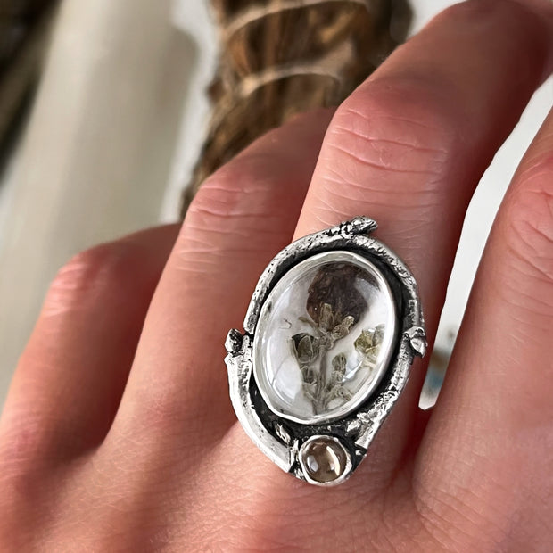 Floral terrarium ring with smoky quartz in silver