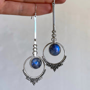 Moonstone pendulum earrings in silver
