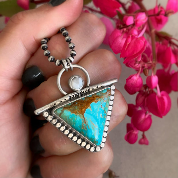 Silver triangle turquoise & howlite necklace