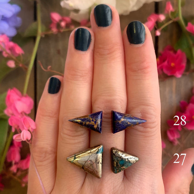 Made-to-order double triangle ring