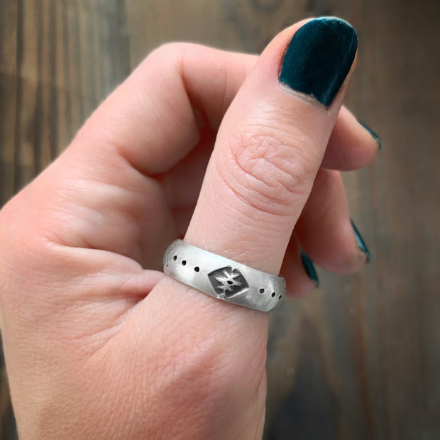 Stamped sterling silver unisex ring - size 8